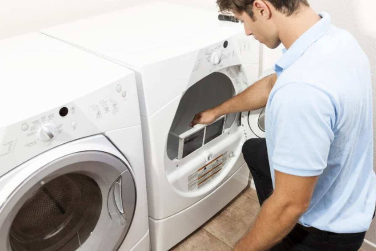 Di seguito un confronto tra le principali alternative di asciugatura domestica, con indicazioni sui consumi medi, costi e tempi di asciugatura stimati