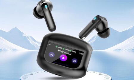 Auricolari traduttori a 37,99€ su Amazon: 164 lingue e 48 ore di autonomia Auricolari traduttori